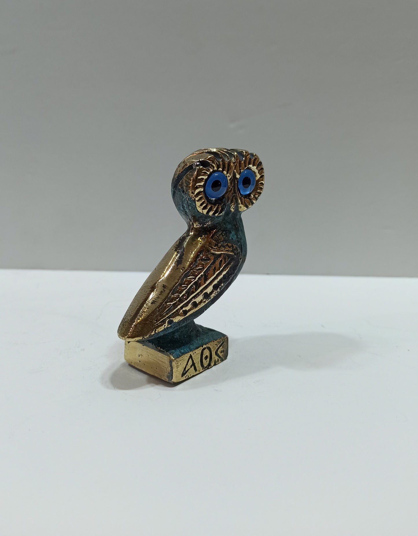 Owl of Wisdom and Intelligence - Symbol of Goddess Athena Minerva - her favourite feathered creature - Ancient Greece - pure bronze  statue