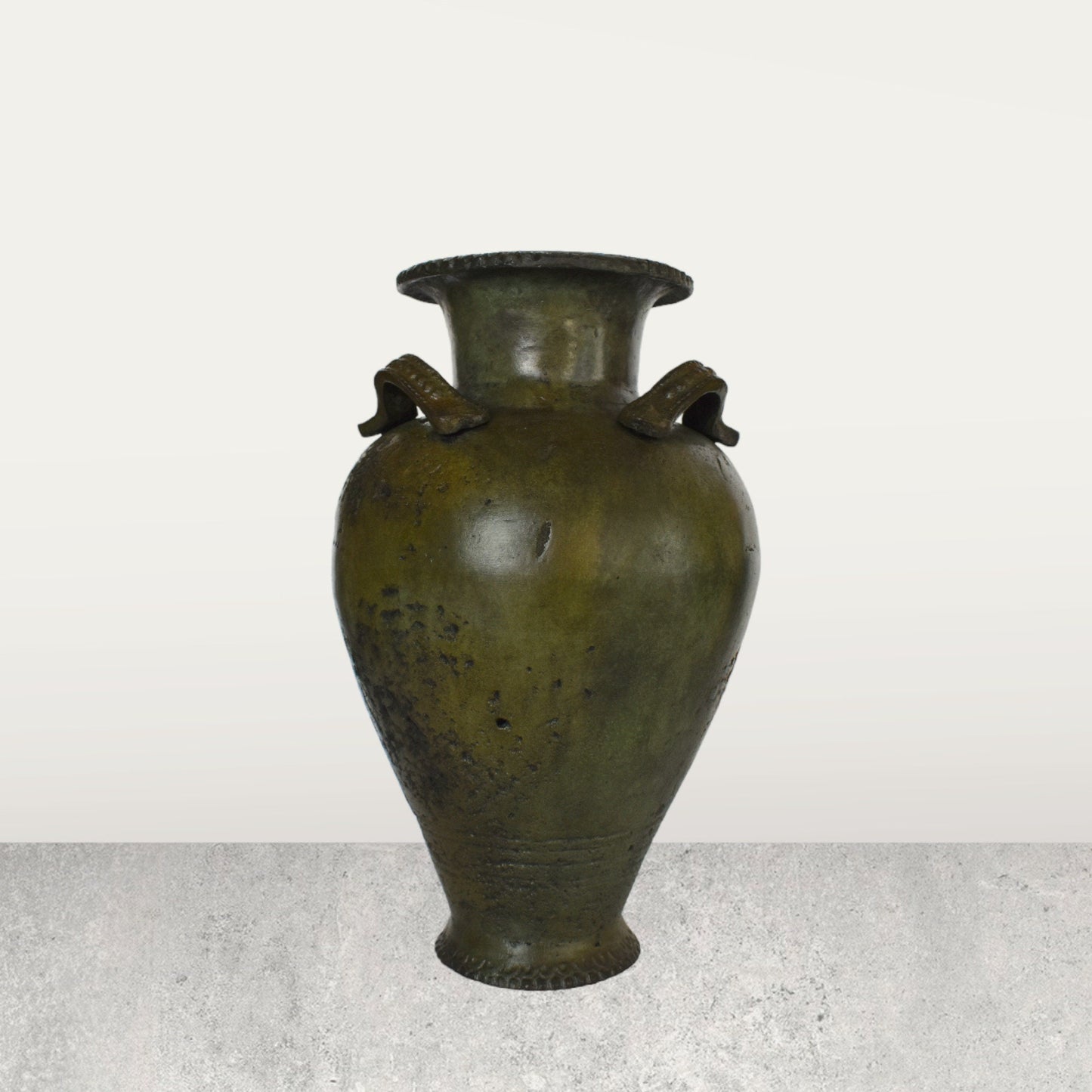 Hydria - Type of water-carrying vessel - A prize in tournaments and competitions - 700-300 BC - Pure Bronze Statue